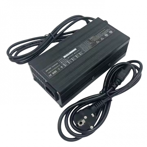 CE C600M 60v 7A-8A Li-ion Charger OLED Display 12V20A Electric Bike Scooter Chargerpicture3