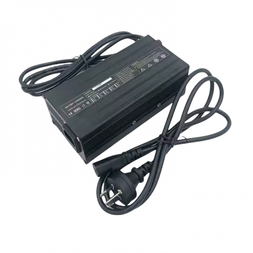 CE C600M 60v 7A-8A Li-ion Charger OLED Display 12V20A Electric Bike Scooter Chargerpicture4