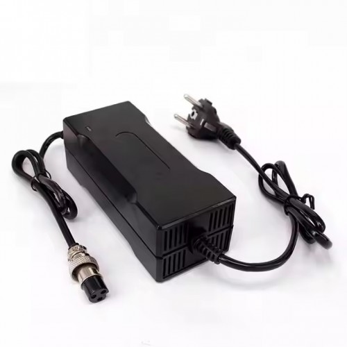 Moped 18650 Scooter Charger 55.5V Lithium Ion Battery Charger 63V 2Apicture2