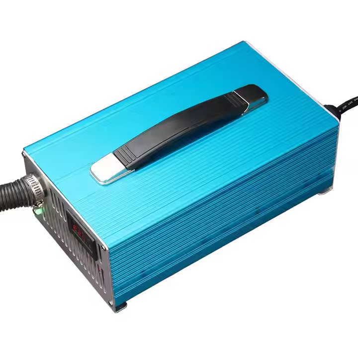 C2500P 2500W Battery Charger Electric Motorcycle Li-Ion 84V 15A 10A LiFePO4