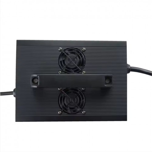 60V15A Electric Motorcycle Charger 36V25A 72V12A Li-ion Electric Bicyclepicture2