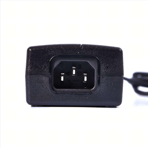 60W Lithium-Ion Battery Charger for Motorcycles and Scooters 12.6V/3Apicture3