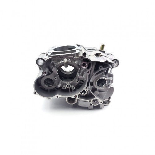 Motorcycle ZS174MN-3 CBS300 ZS174MN-5 NB300 ZONGSHEN Engine Parts Left Right Crankcasepicture4