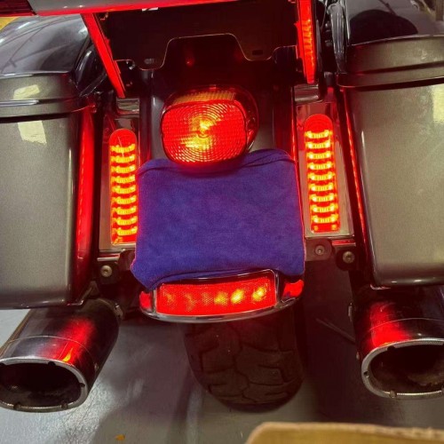 For Harley Touring 2023.5-2025 Motorcycle Parts BeamPro Saddlebag Filler Light Turn Signal Redpicture5