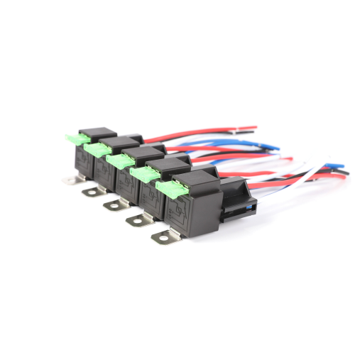 Automotive Switch 24V 5-Pole Waterproof Fuse Relaypicture3