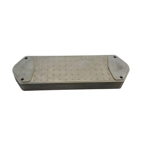 Truck Parts 1333183 1900032 Oil Cooler for Scania Truck