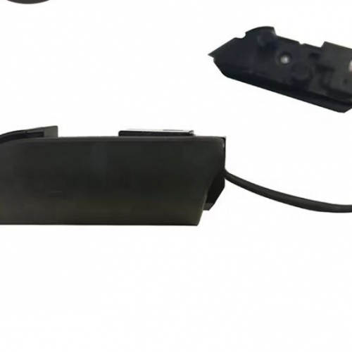 Heavy Duty Truck Switch Horn Switch 21957045 for Volvo Truck