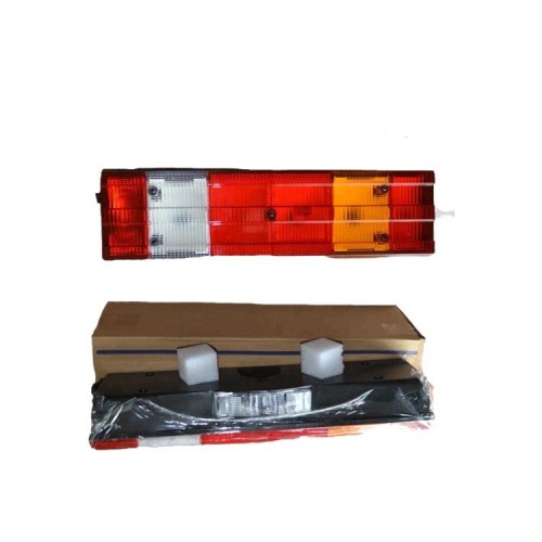 Mercedes Rear Truck Trailer Light Tail Body Part Spare Auto New Condition Model 0015406270 & 0015405770