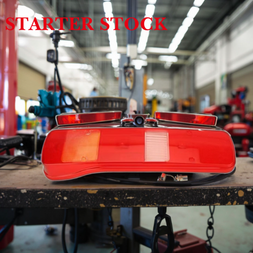 LH 20565105 20565107 New Red Rearlamp Lens Tail Light Truck Body Parts 0876026 224423 83832025 for Volvo Truck Spare Partspicture3