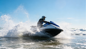 What are the different types of motorboats?