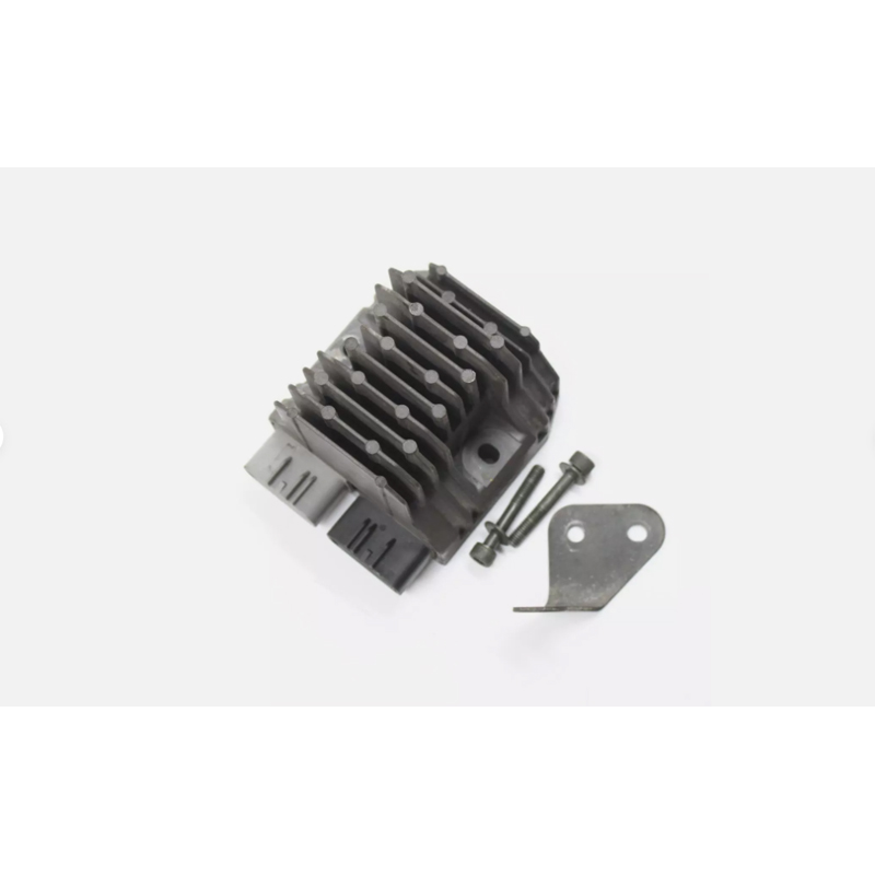 Voltage Regulator Yamaha R1 2004 2005  5VY-81960-00-00